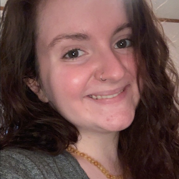 Meet your Posher, Kaeli - Picture 2 of 11